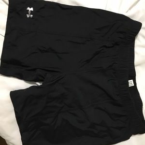 Under Armour black biker shorts